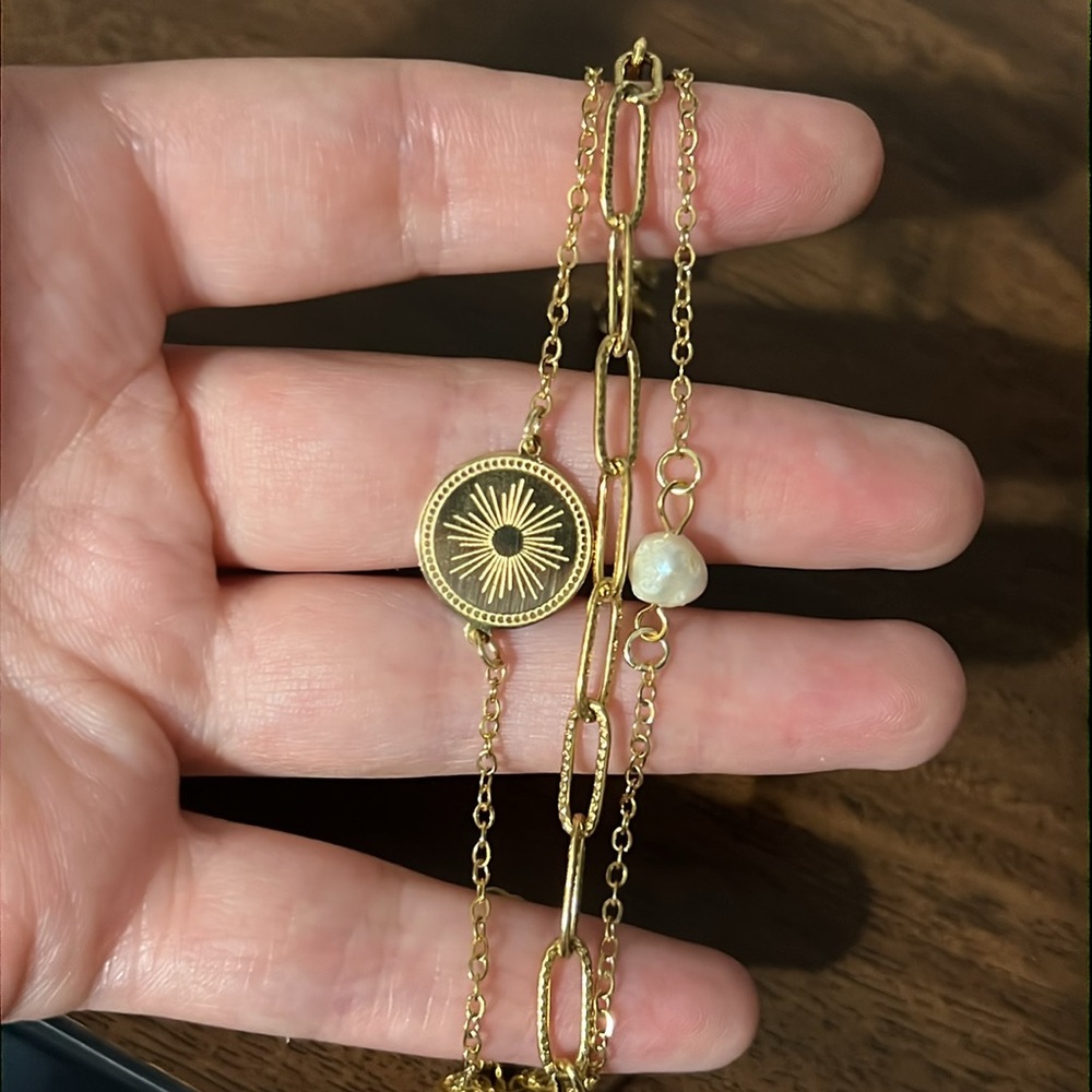 Gold plated stainless steel layered sun bracelet - Picture 4 of 4
